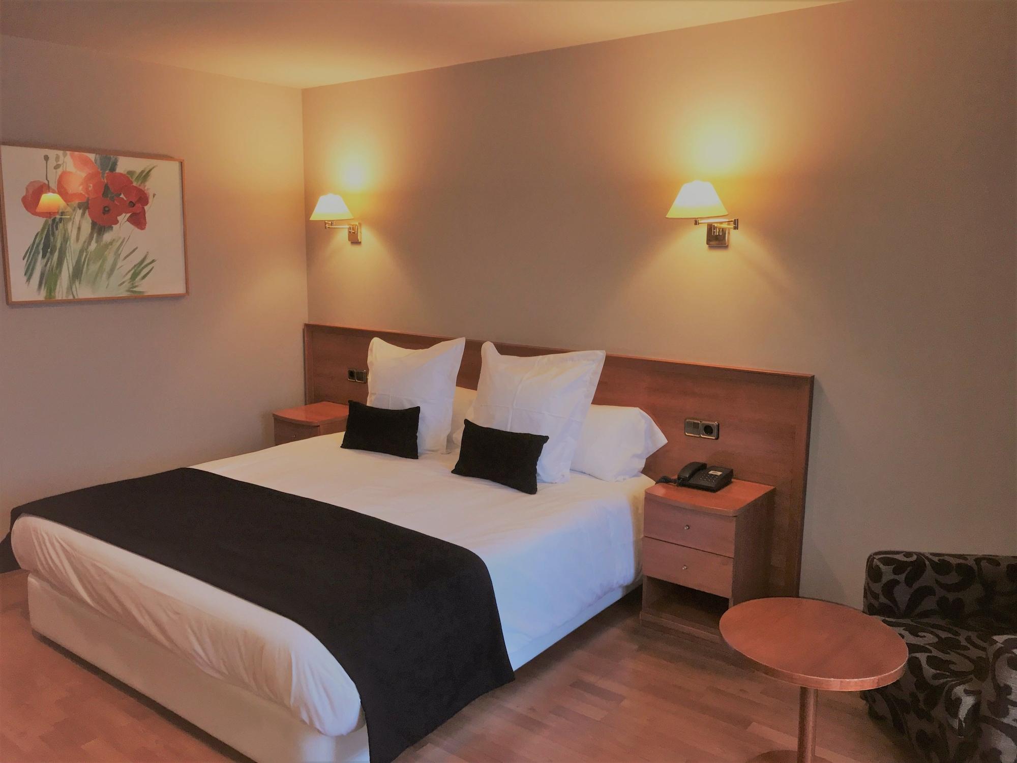 אל סראט Hotel & Spa Niunit מראה חיצוני תמונה